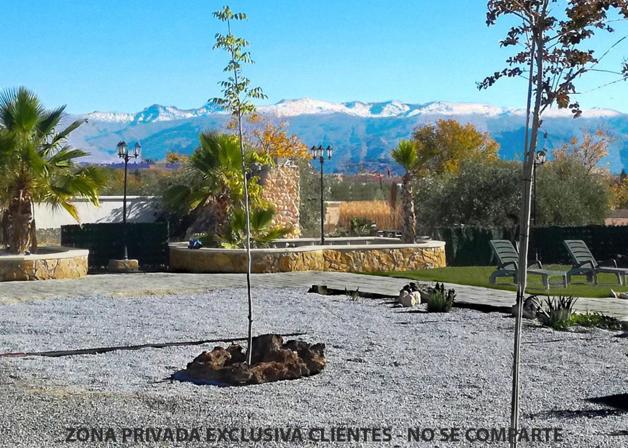 Villa Capricho De Luna Caparacena Екстериор снимка