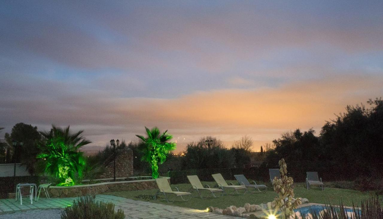 Villa Capricho De Luna Caparacena Екстериор снимка