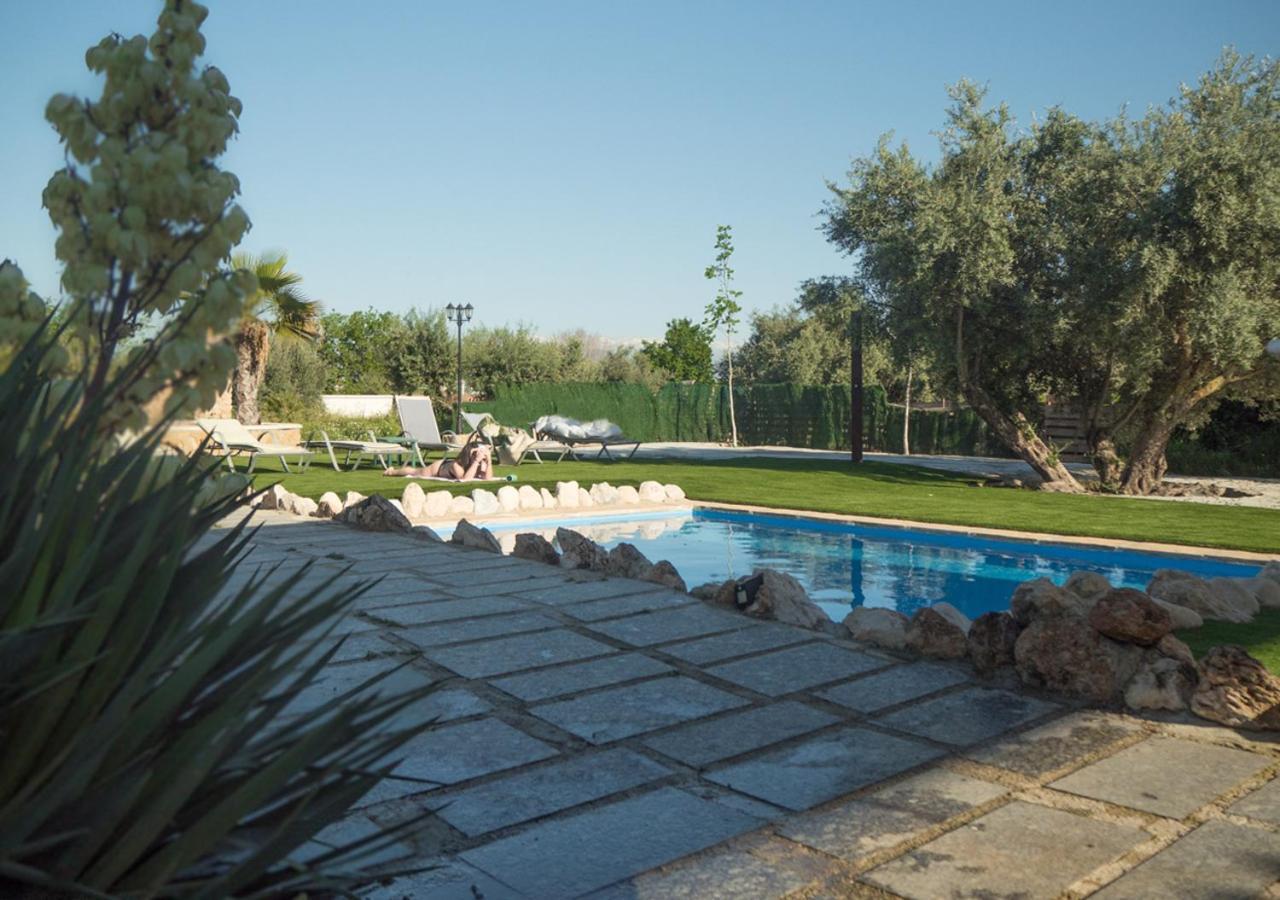 Villa Capricho De Luna Caparacena Екстериор снимка